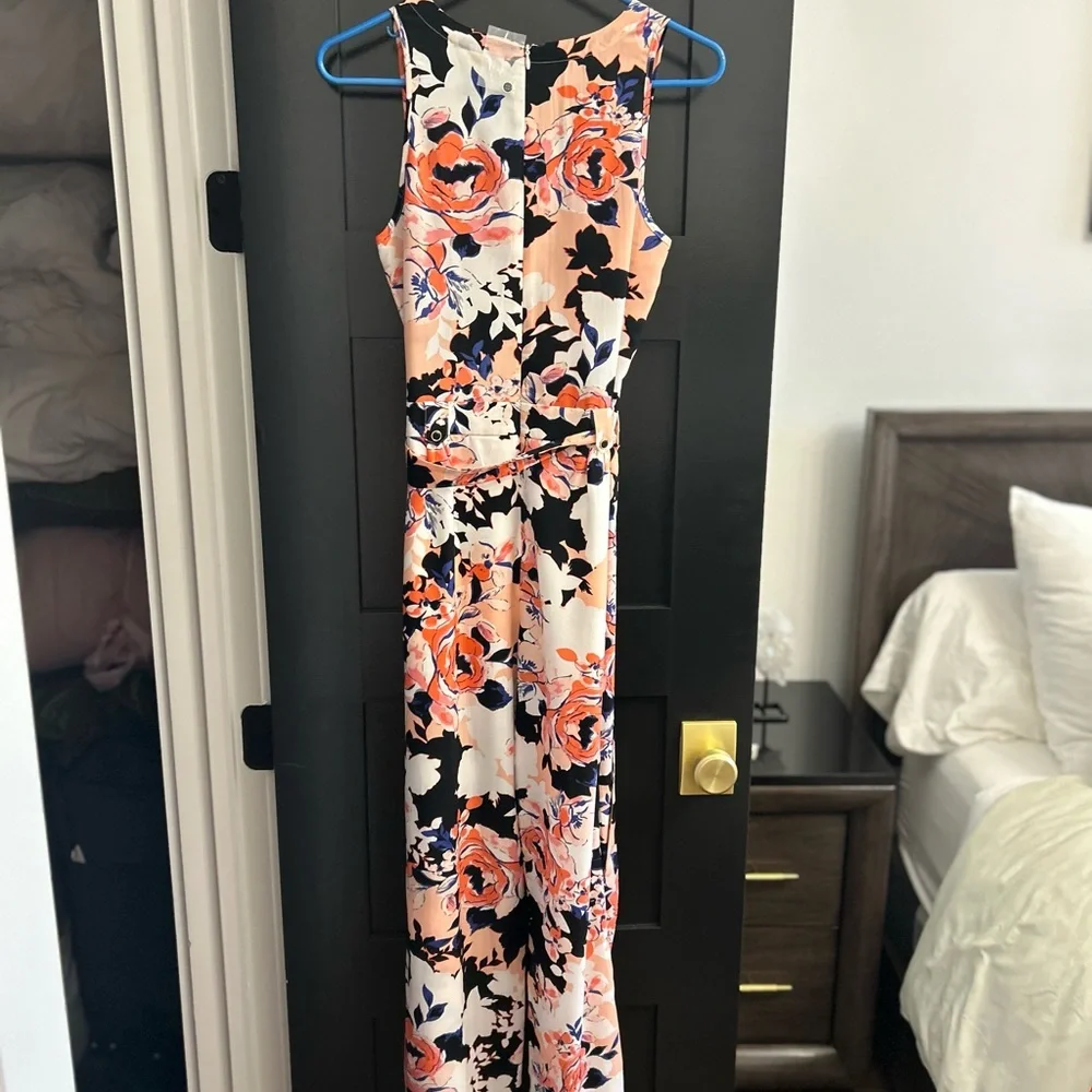 Jumpsuit - Picture 2 of 5